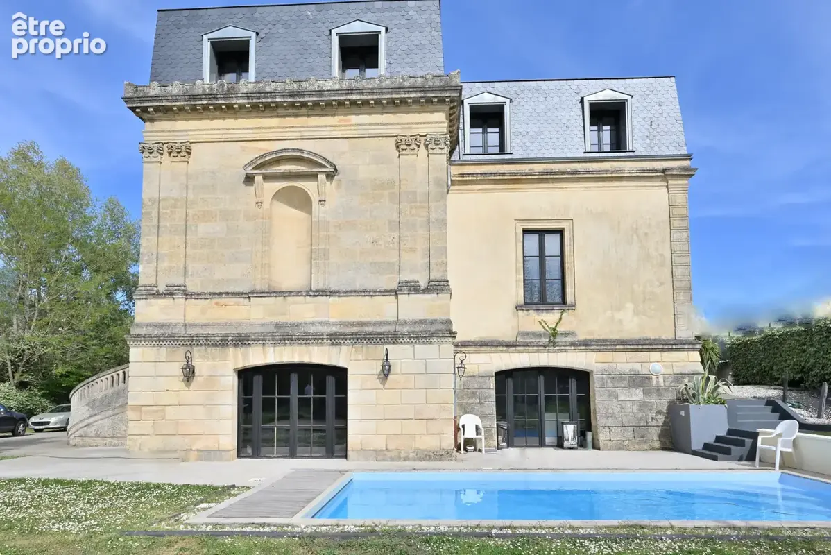 TALENCE Bagatelle - Au rez-de-jardin d'une demeure du 18ème, duplex avec ascenseur, jardin et piscine - photo 4