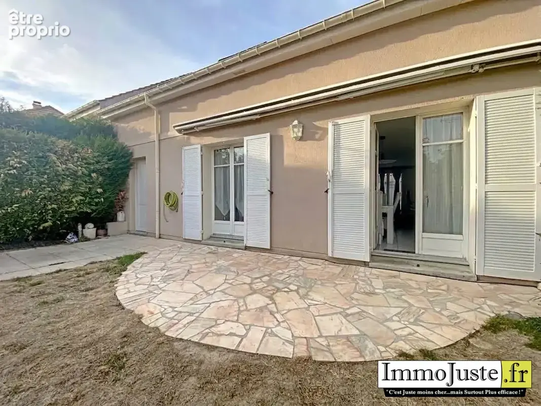 Maison 6 pièces 98 m² à vendre à Les Essarts-Le-Roi (78690) - photo 2
