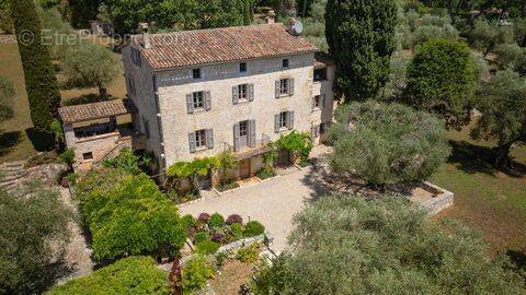 Maison à VALBONNE