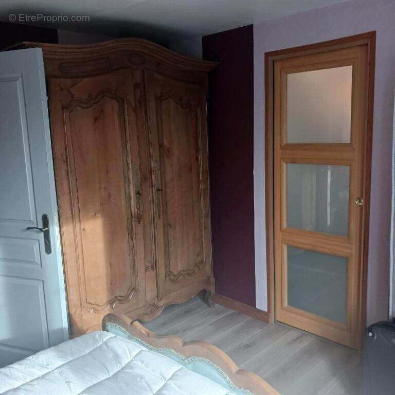 Maison à LA ROCHE-CHALAIS