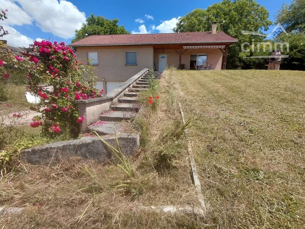 Maison plain-pied de 2005 – 100 m² habitables –1830 m2 de terrain clos - photo 6