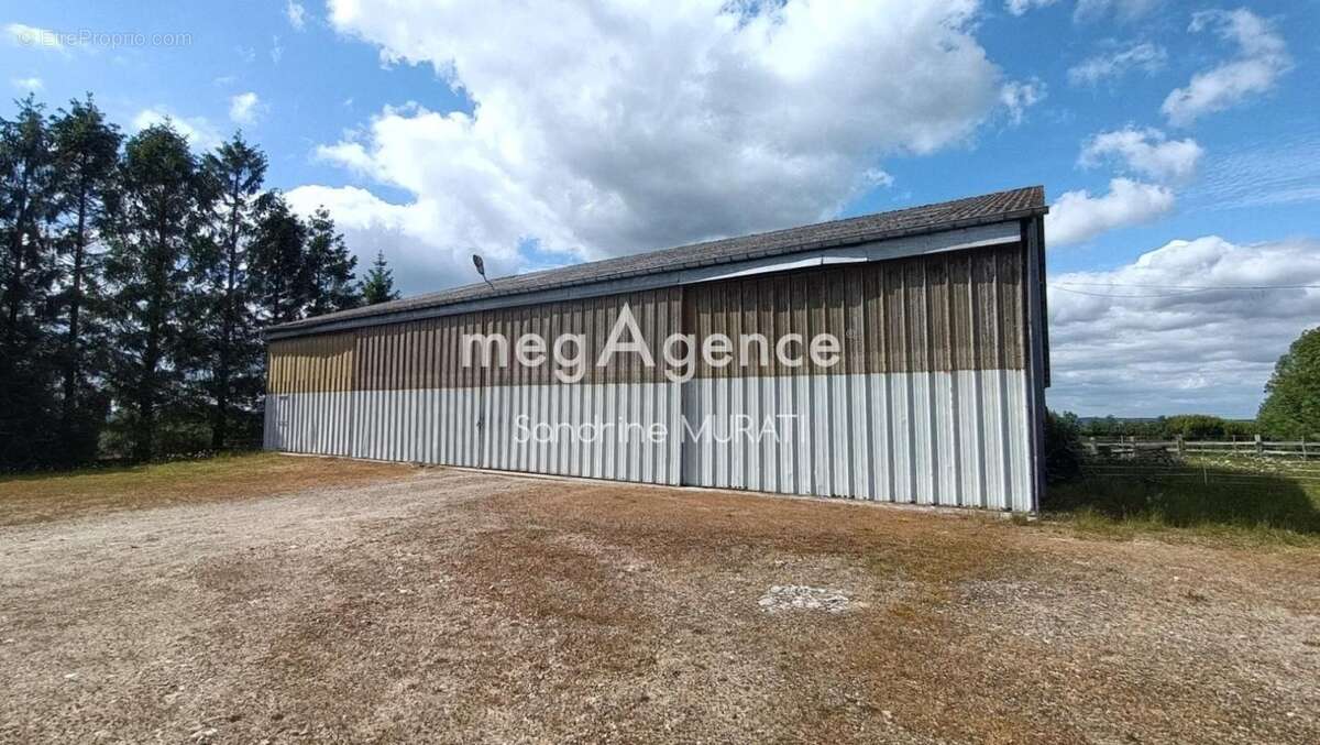 St cyr en pail - maison de maitre ecuries hangar - photo 12