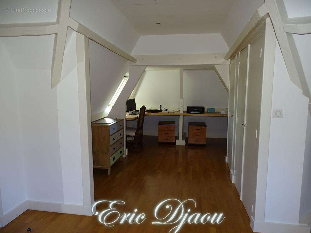 Maison de pays Condat Sur Vezere 10 pièce(s) 236.05 m2 - photo 16