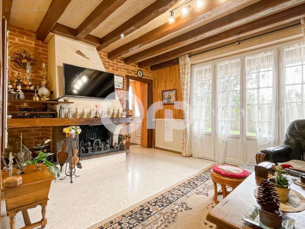 Maison à AVIRON