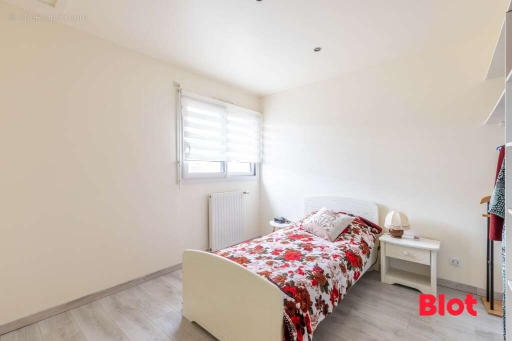 Maison à CORPS-NUDS