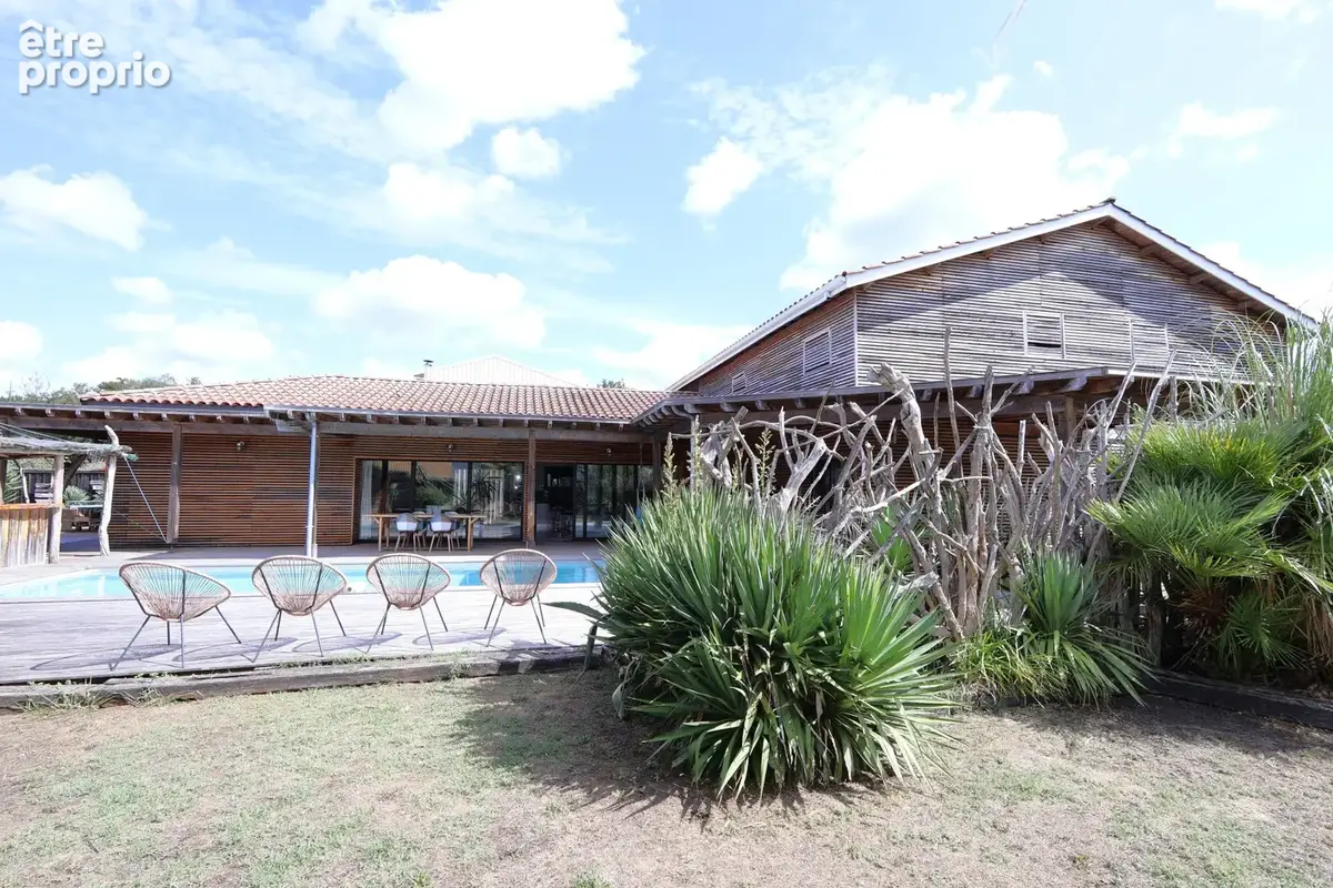 Photo Maison à Lacanau au prix de 824 000€