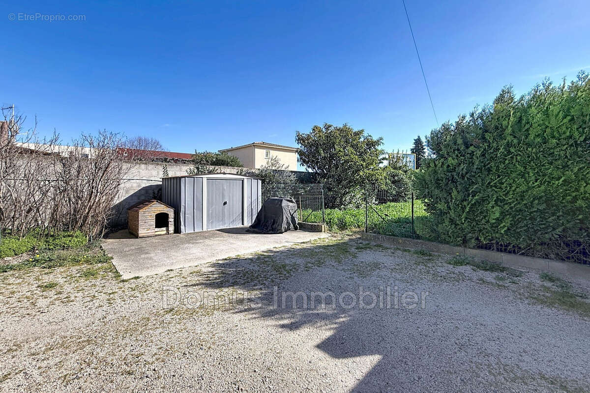Maison à MORIERES-LES-AVIGNON