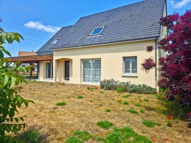 Maison à LOMBRON