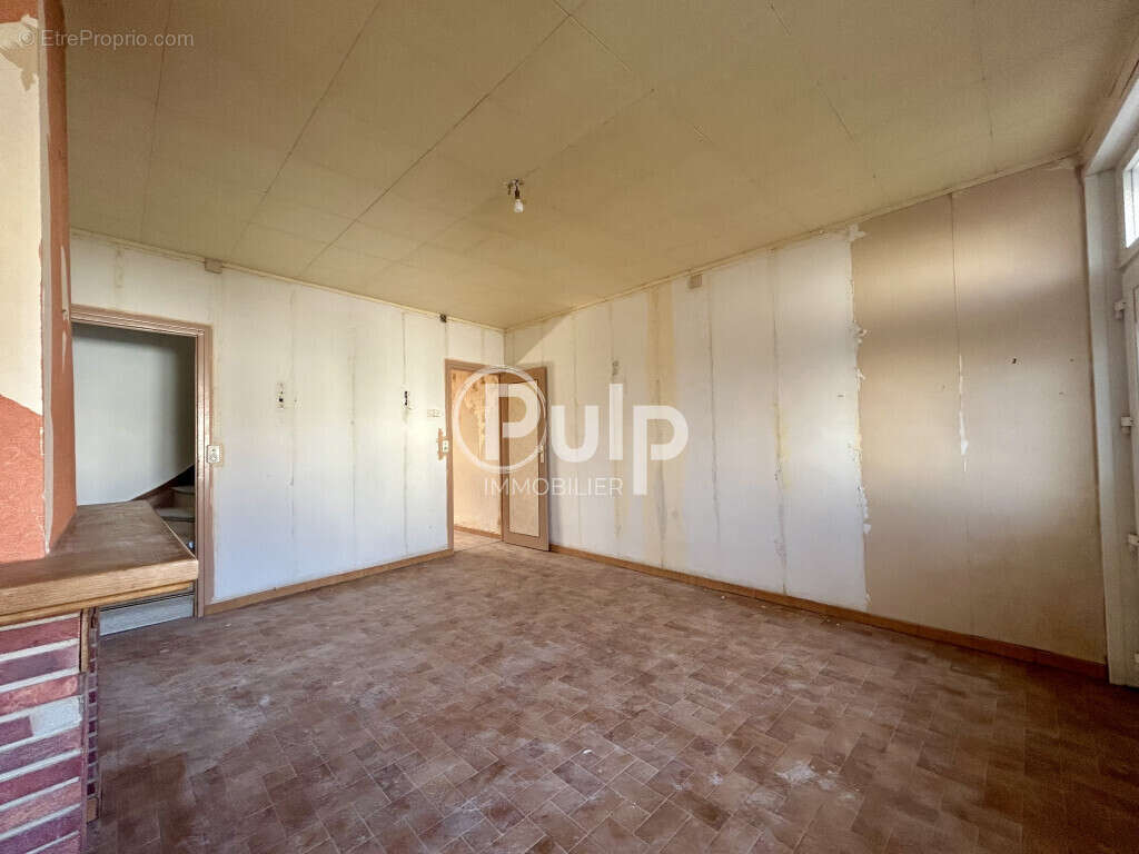 Maison mitoyenne partiellement rénovée - 122 m² - 4 chambres - Inchy-en-Artois - photo 3