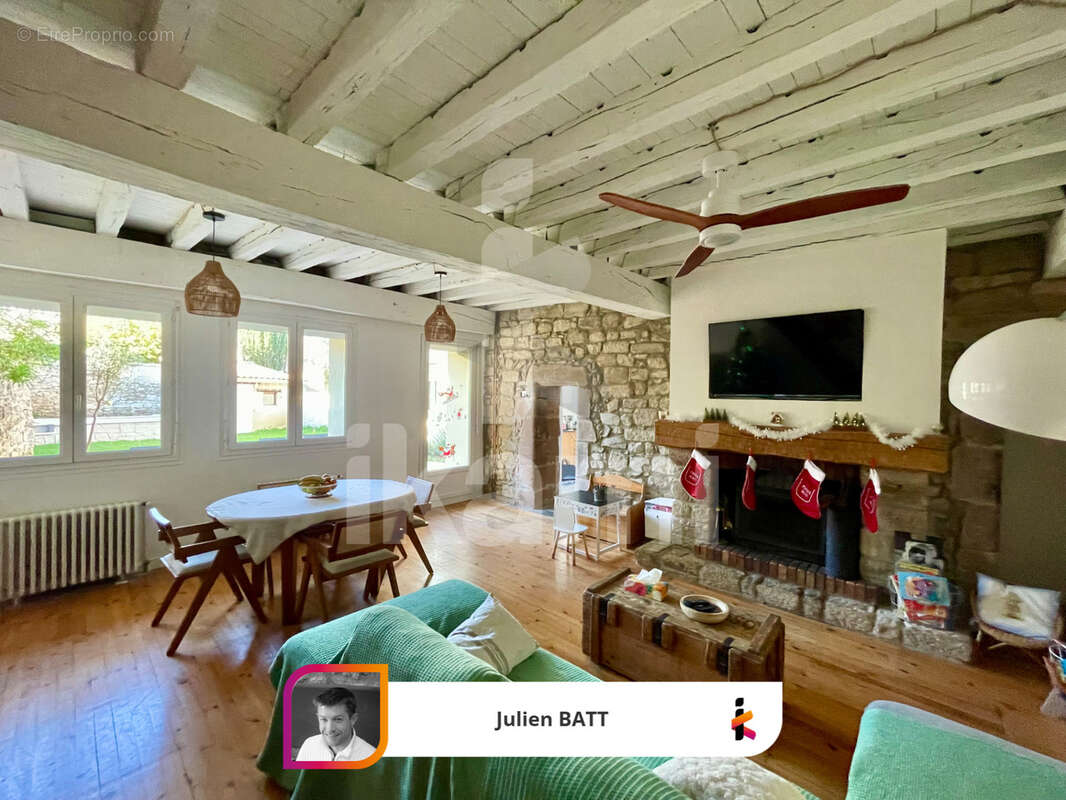 Maison à SAINT-DONAT-SUR-L'HERBASSE