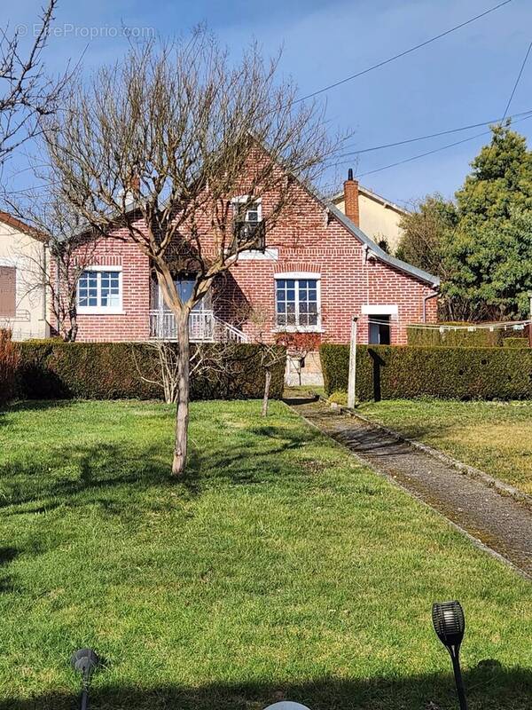 Appartement à SAINT-JUNIEN