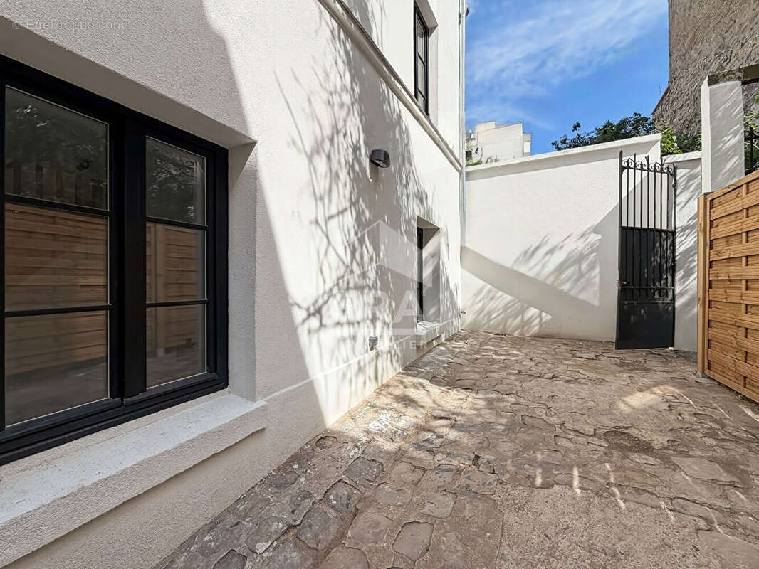 Maison à PARIS-20E
