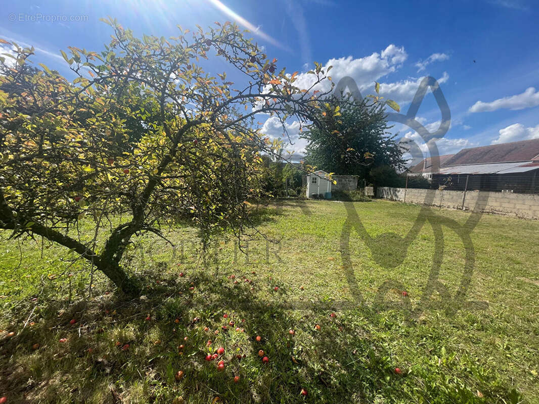 Maison à FAREMOUTIERS