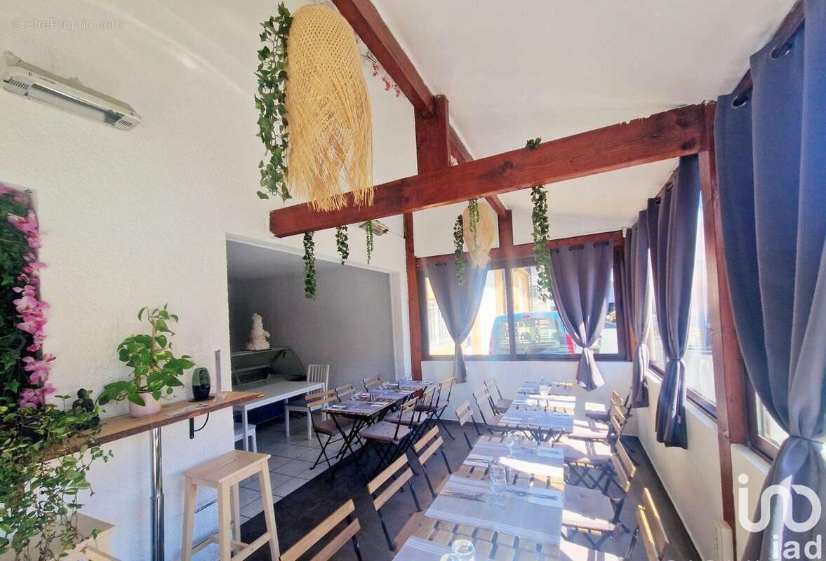 Photo 8 - Commerce à VILLENOY