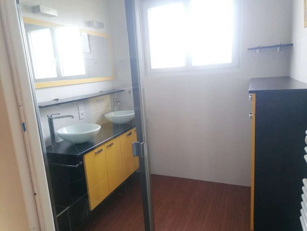 Maison à SAINT-GERMAIN-LEMBRON