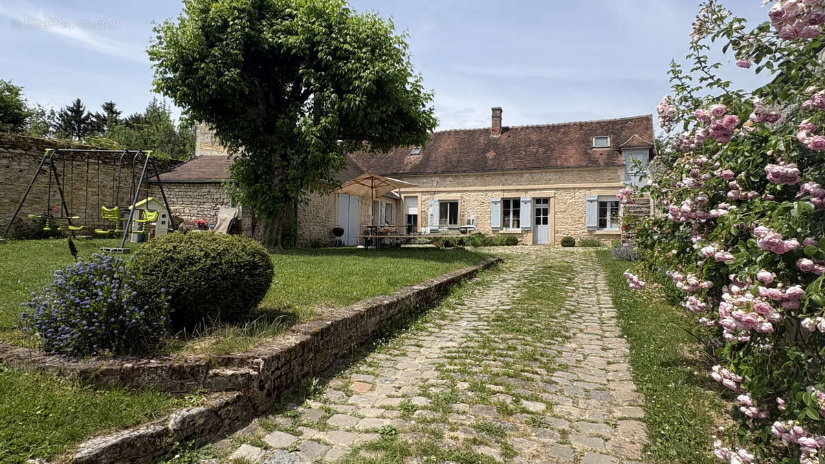 Maison à BURY