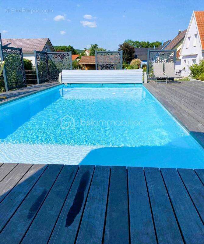 Rare à Fislis ! Maison familiale 154 m² avec piscine et grands espaces - photo 4