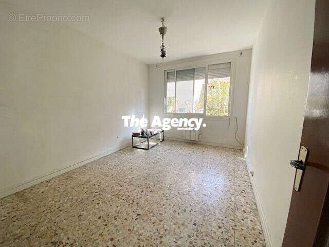 Appartement à MARSEILLE-3E