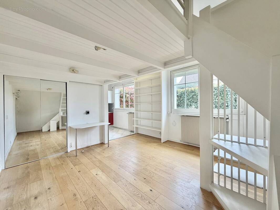 Appartement à VERRIERES-LE-BUISSON