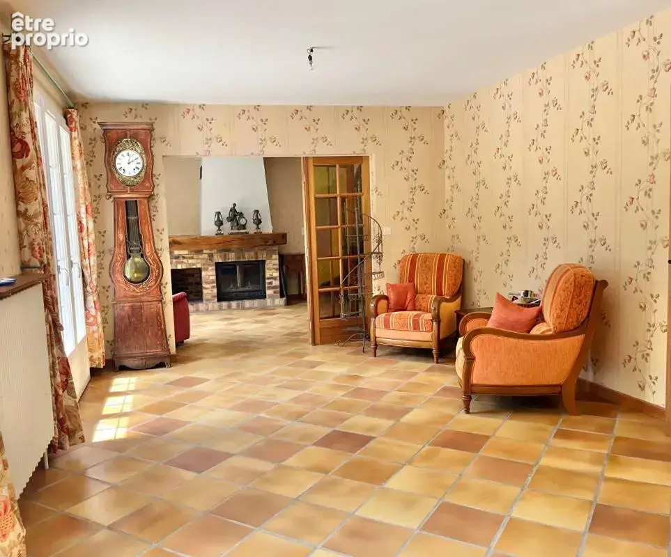 Maison à Noyon 6 pièce(s) 137 m²  - Sous-Sol total et jardin - photo 7