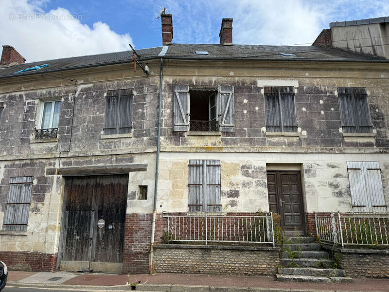 Maison à GRISY-LES-PLATRES