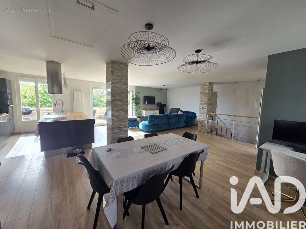 Photo 3 - Maison à NANTEUIL-LES-MEAUX