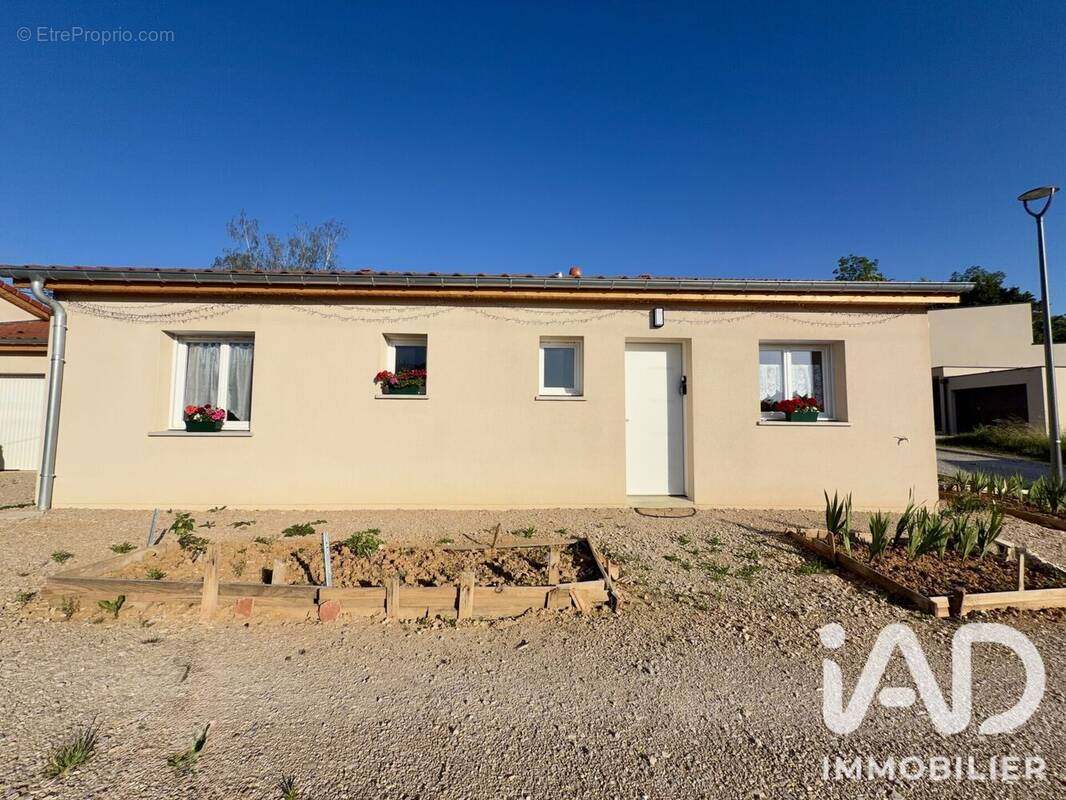 Photo 1 - Maison à EMAGNY