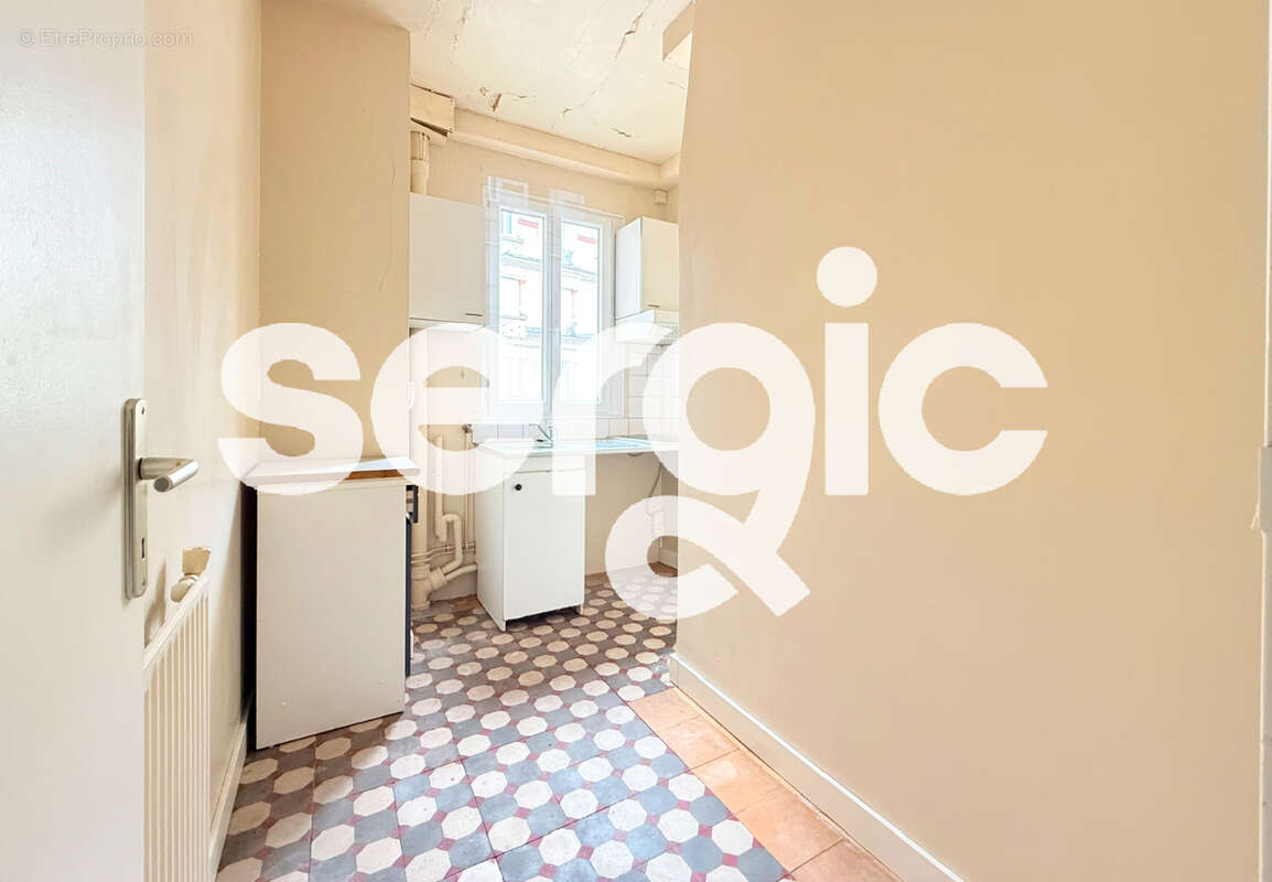 Appartement à PARIS-14E