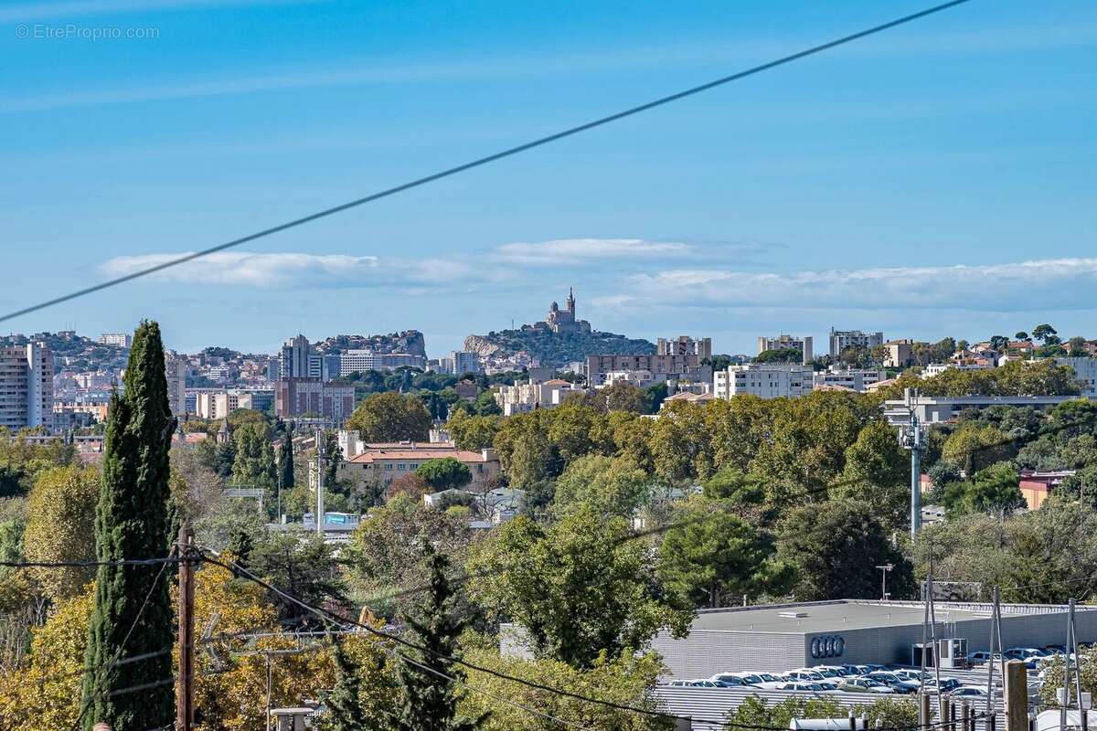Appartement à MARSEILLE-11E