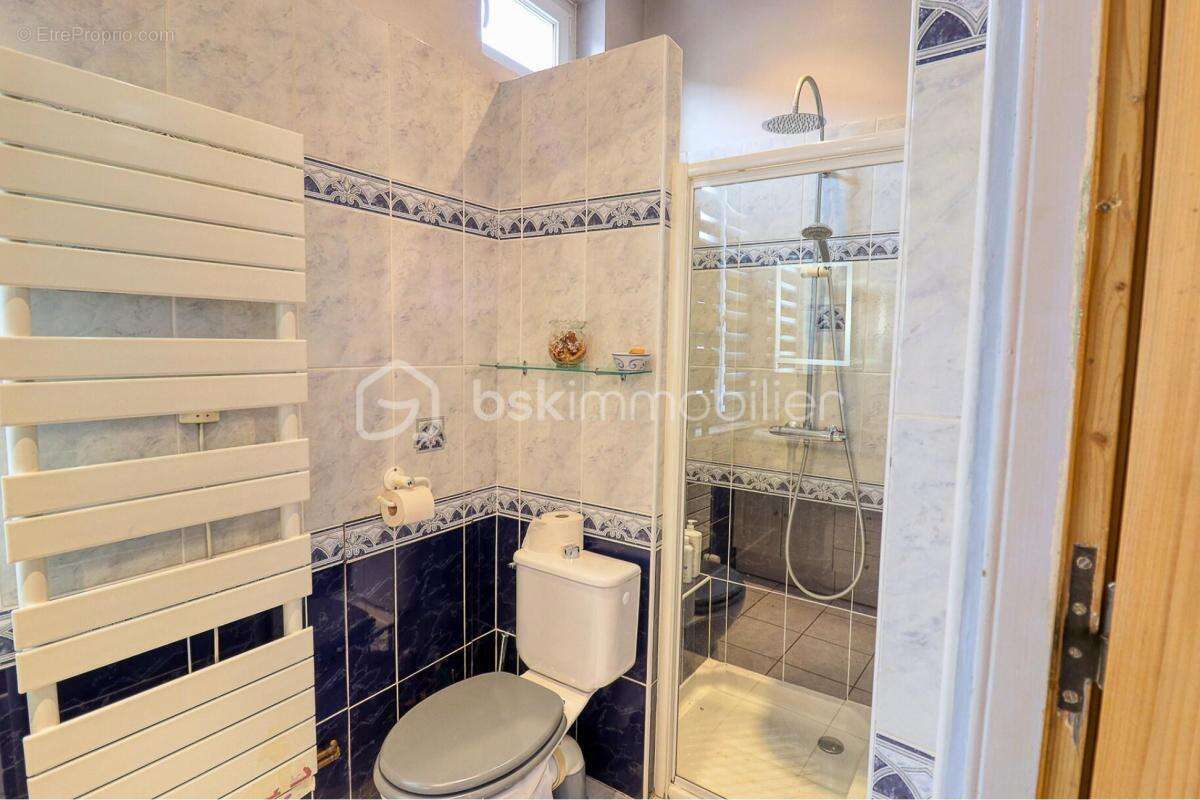 Maison de caractère 115 m² - 6 pièces - 3 chambres avec Jardin et Garage - photo 11