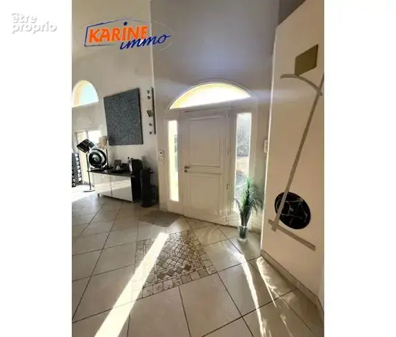 Maison 5 pièces 170 m² à vendre à Cailloux-Sur-Fontaines (69270) - photo 8