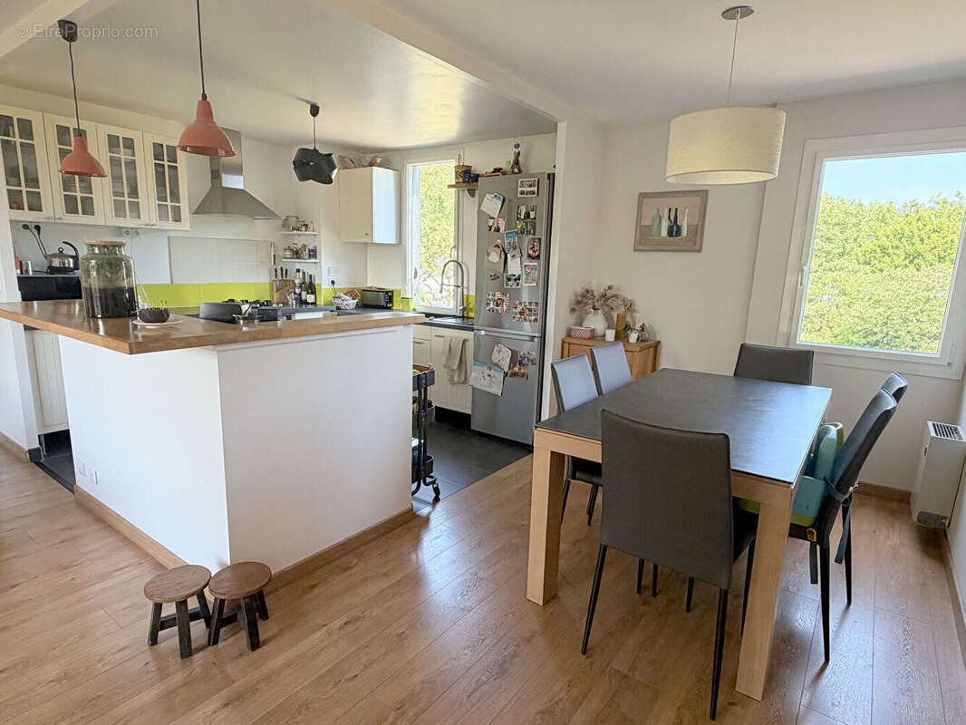 Appartement à MONTIGNY-LE-BRETONNEUX