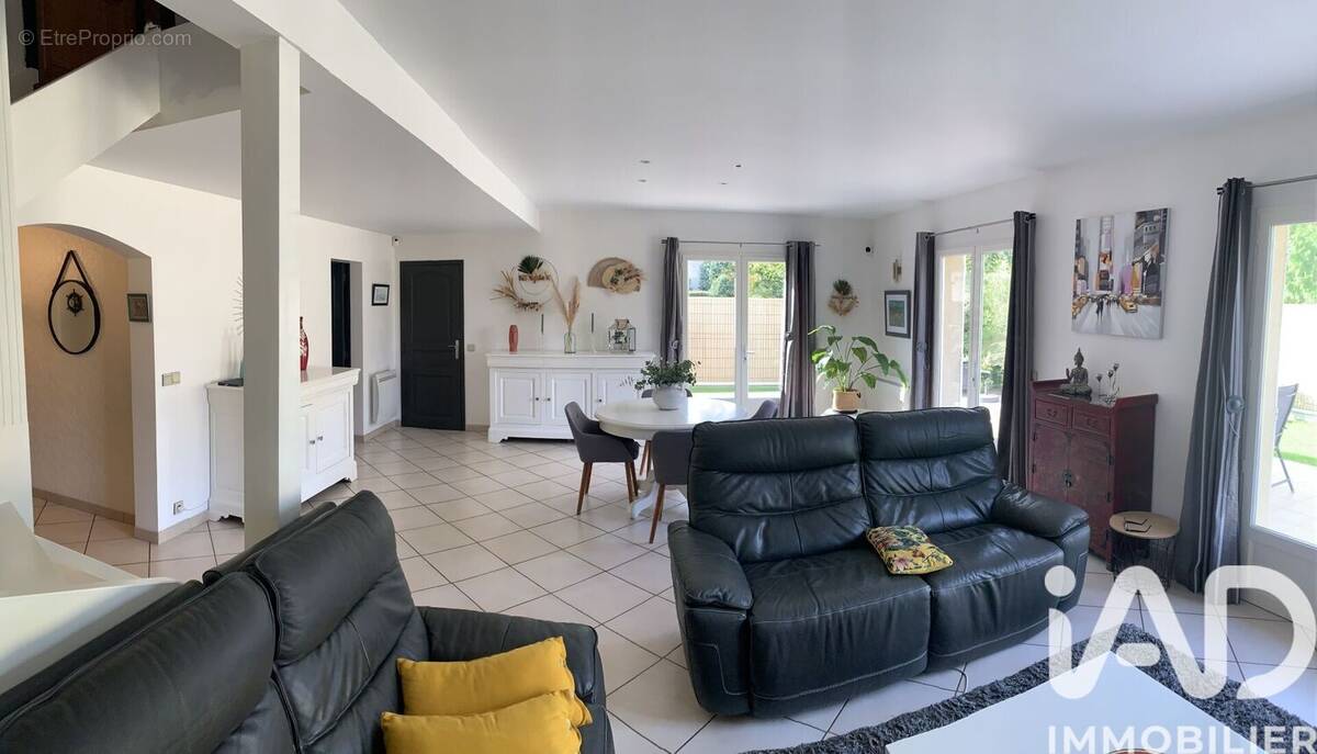 Photo 1 - Maison à ARTIGUES-PRES-BORDEAUX