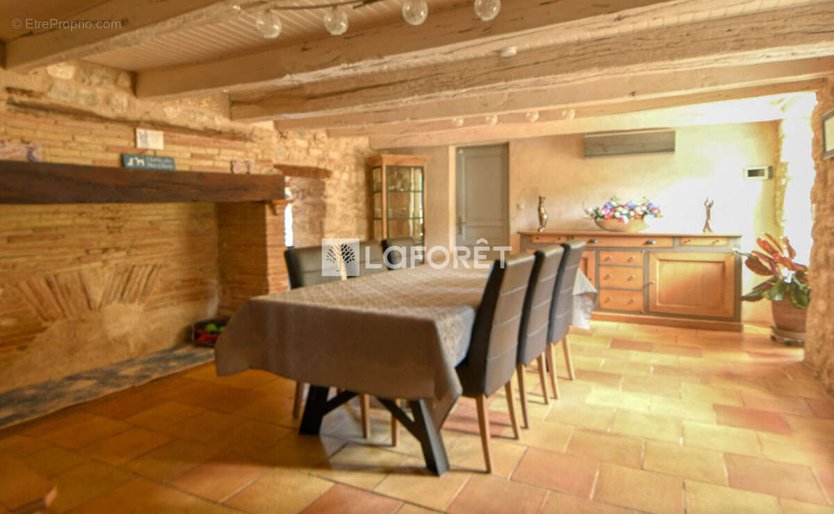 Maison à MONTELS