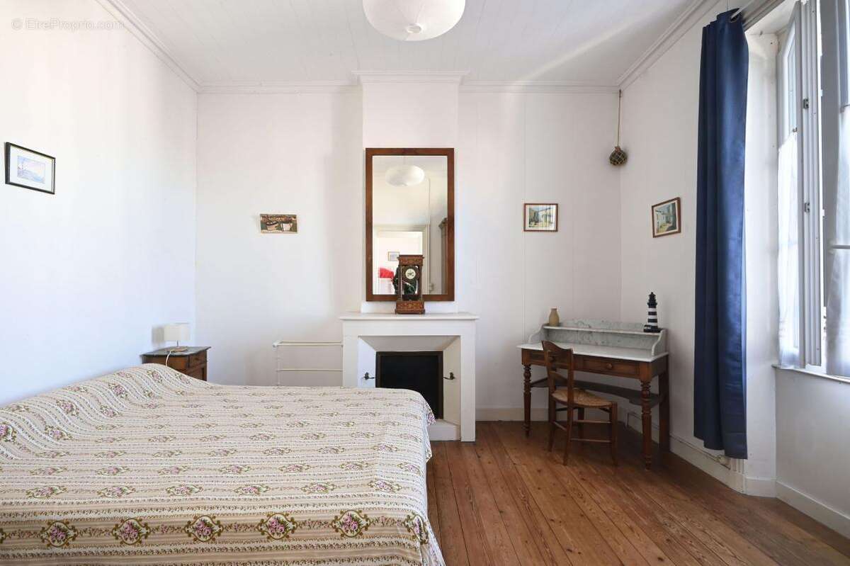 Maison à SAINT-CLEMENT-DES-BALEINES