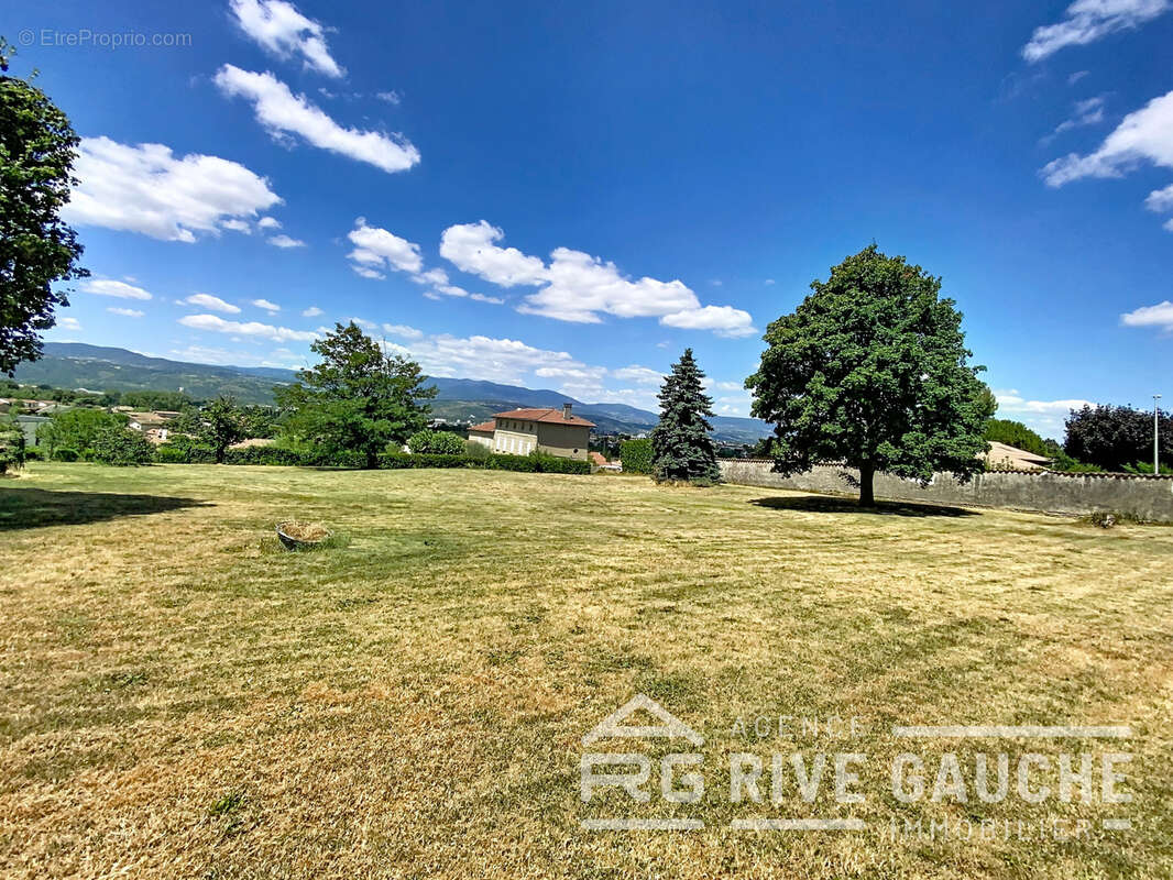 Exclusivité à Salaise Sur Sanne  : terrain à bâtir non viabilisé de 1175 m2 - photo 3