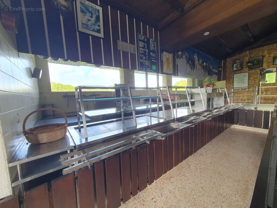 Commerce à LAGUIOLE