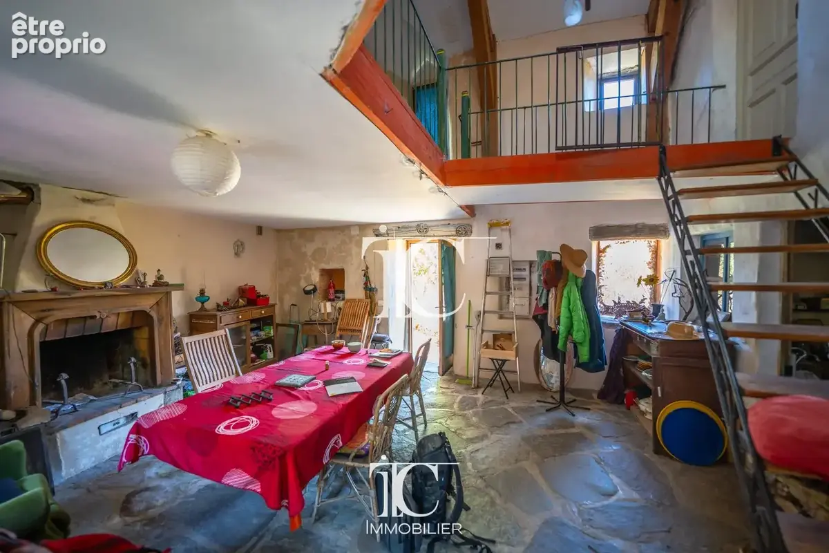 Mas de hameau du xviiieme siècle  100 m² habitables  4 chambres  terrain 340 m²  à 25 min des vans - photo 12