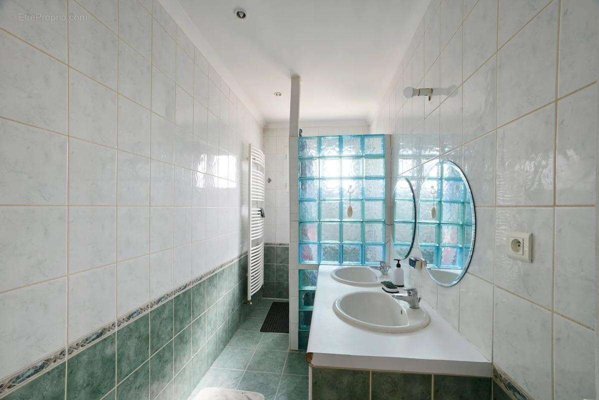 Maison à SAINT-CHRISTOL-LES-ALES