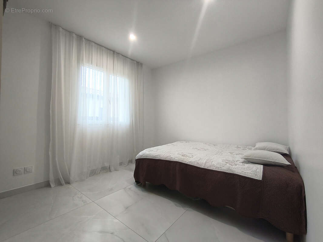 Maison à ROMANS-SUR-ISERE