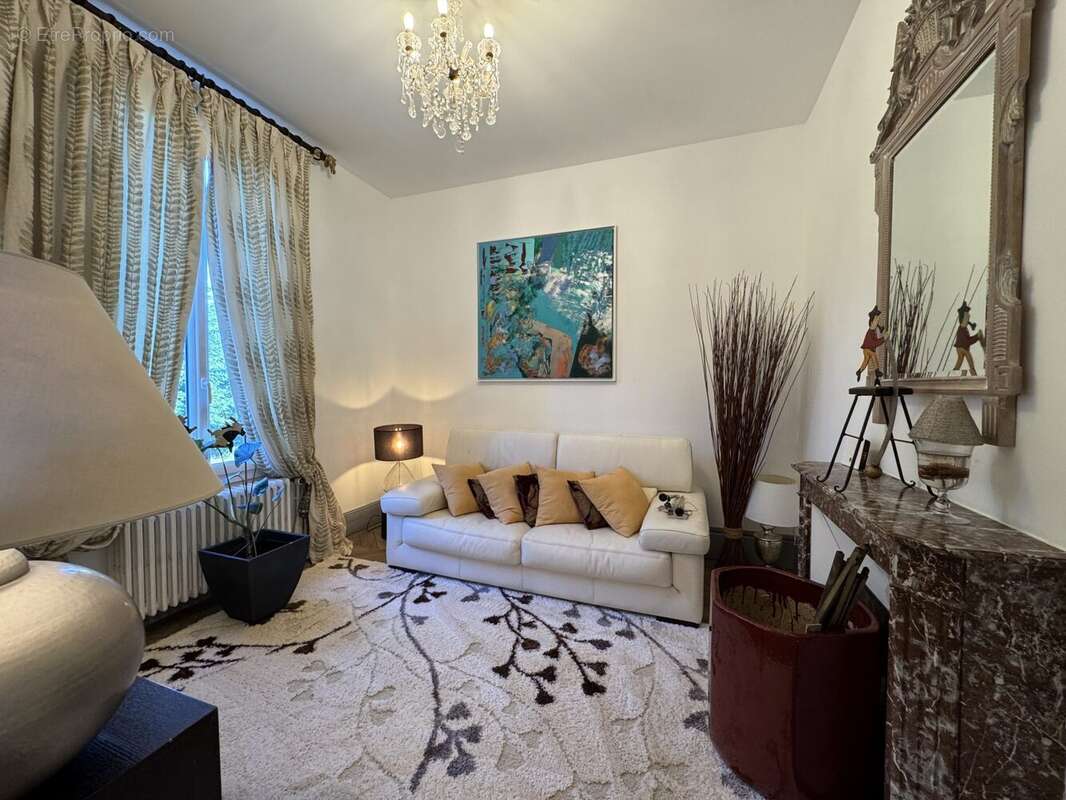 Maison à CROSVILLE-LA-VIEILLE