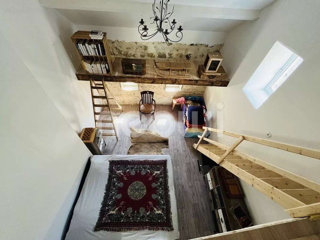 Maison à SAINT-GEORGES-DE-MONS