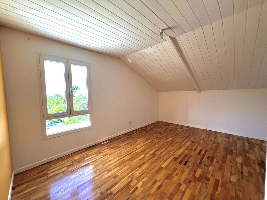 Maison à ENTRE-DEUX