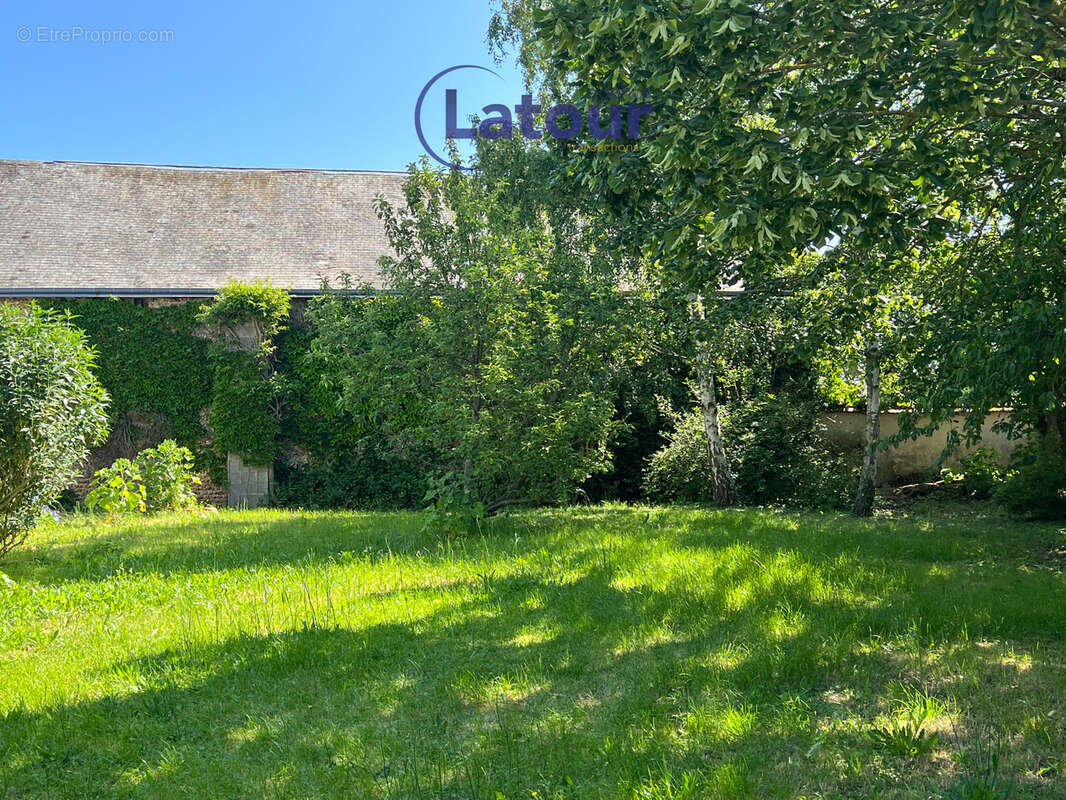 Maison à MEZIERES-EN-DROUAIS