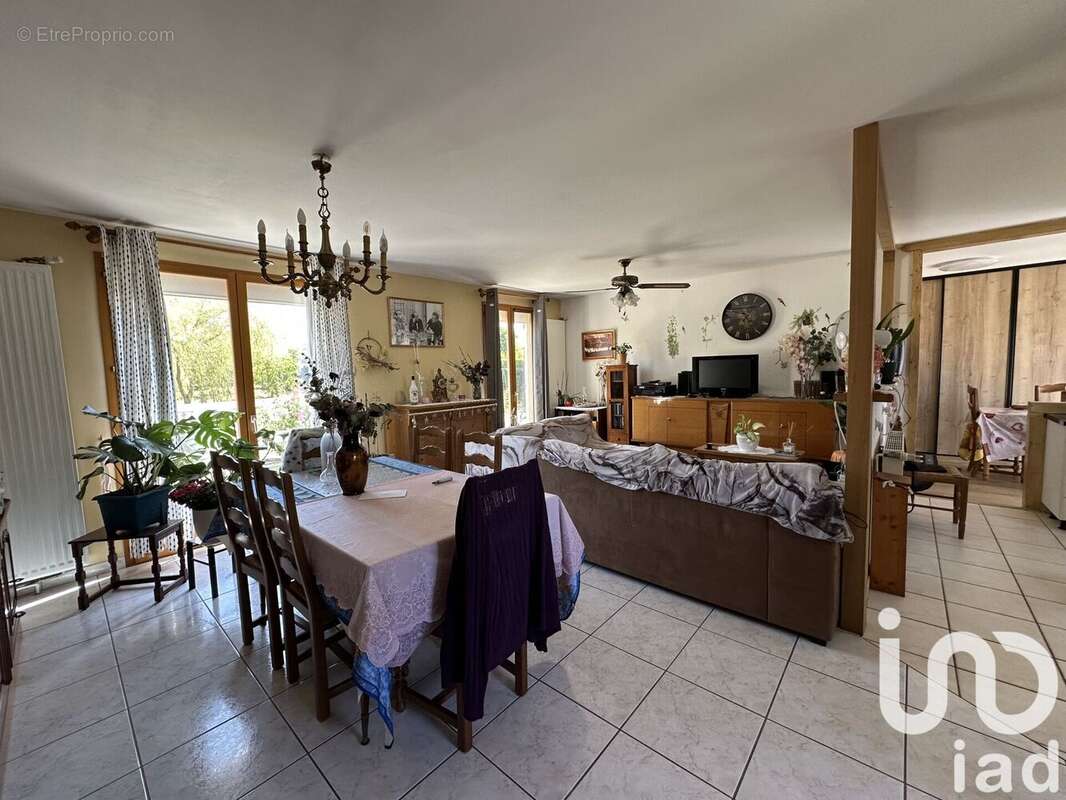 Photo 2 - Maison à PRUNIERS