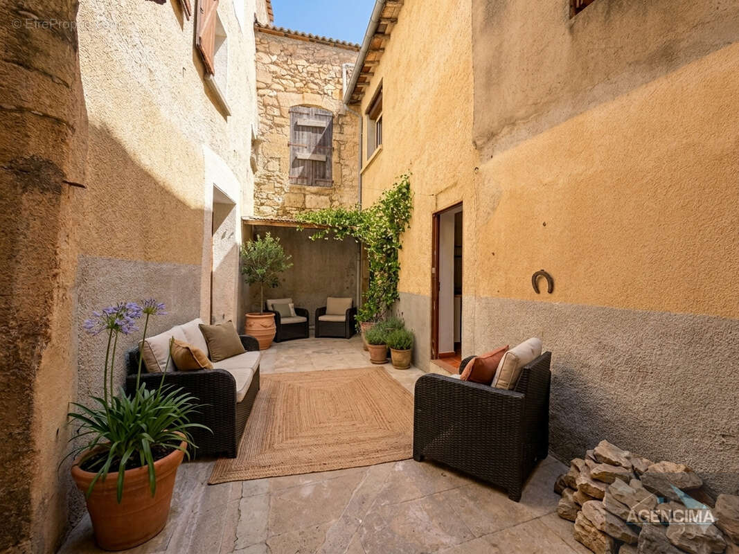 Maison à FLORENSAC