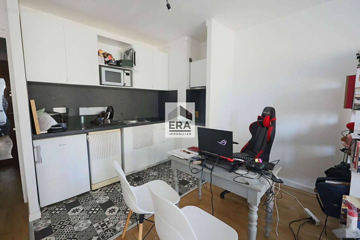 Appartement à PARIS-14E