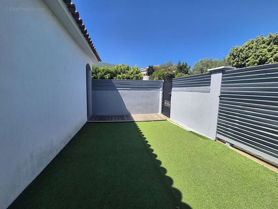 Appartement à BORGO