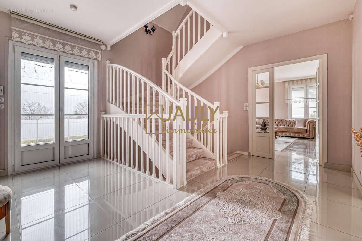 Maison à CREGY-LES-MEAUX