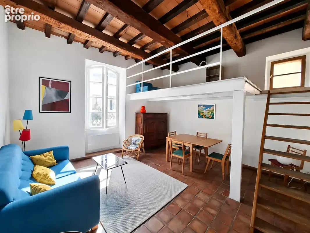 Appartement 2 chambres au cœur du centre-ville d'Arles - photo 2